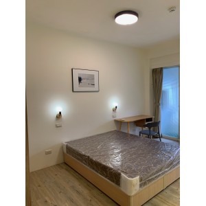 Modern 4 Rooms Apartment - Room B